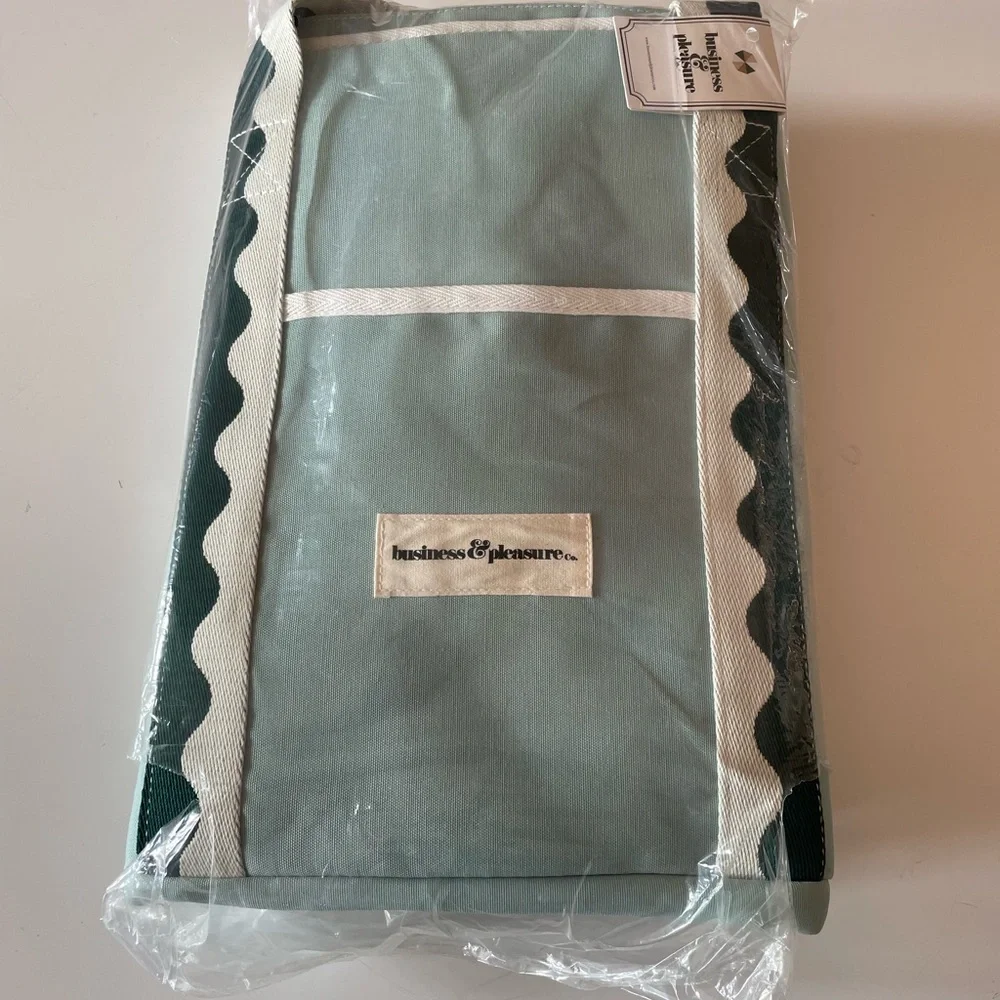 BUSINESS & PLEASURE - THE HOLIDAY COOLER TOTE BAG - RIVIE GREEN - Picture 2 of 3